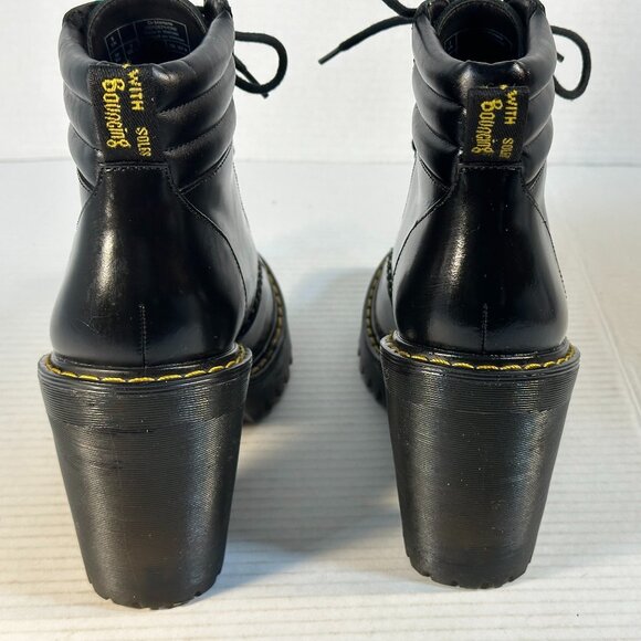 Dr. Martens Ladies size 7 heeled Boots - Picture 5 of 16